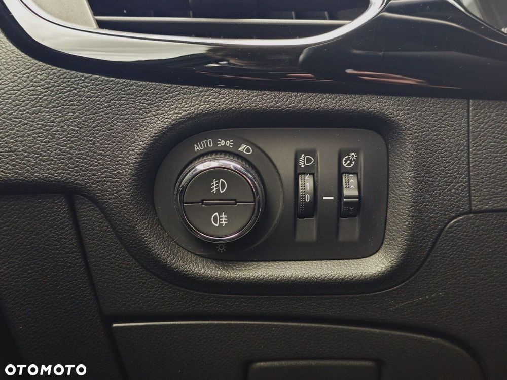 Opel Astra 1.6 T Elite S&S - 13