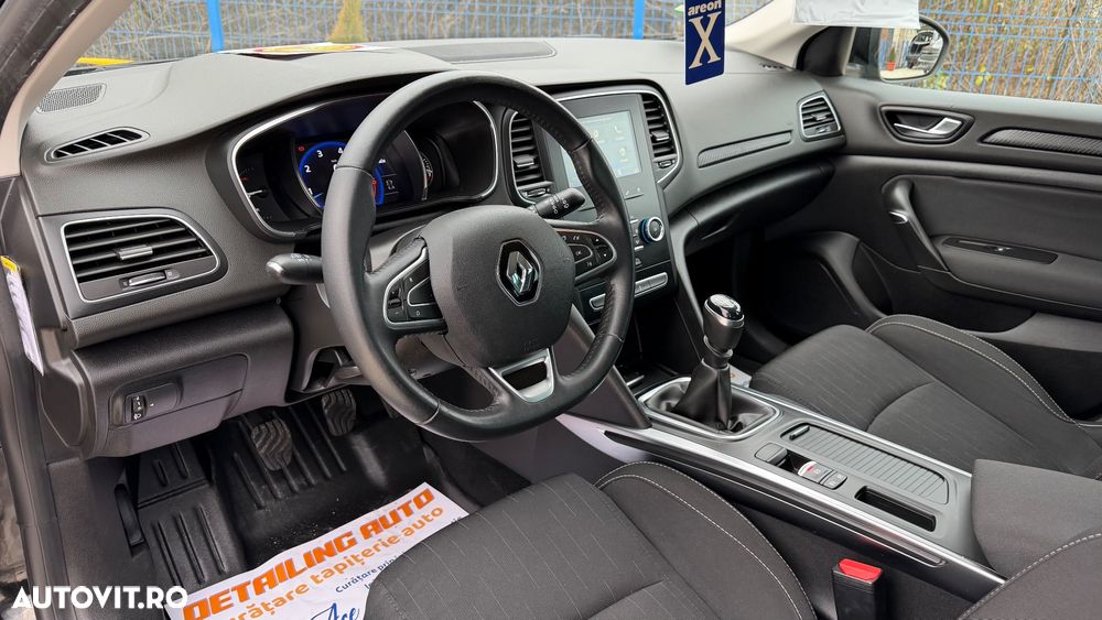 Renault Megane Grandtour TCe 140 GPF LIMITED - 7
