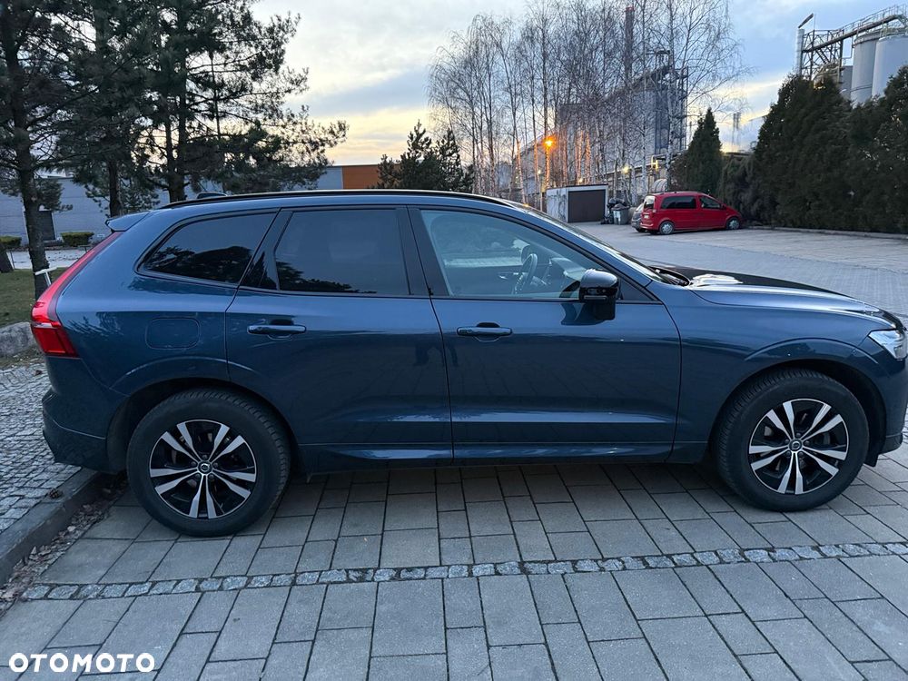 Volvo XC 60 B5 B AWD Ultra Dark - 4