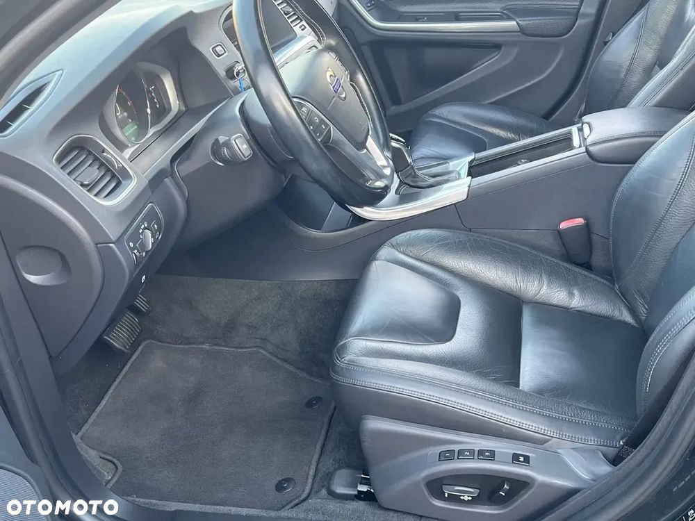 Volvo V60 - 17