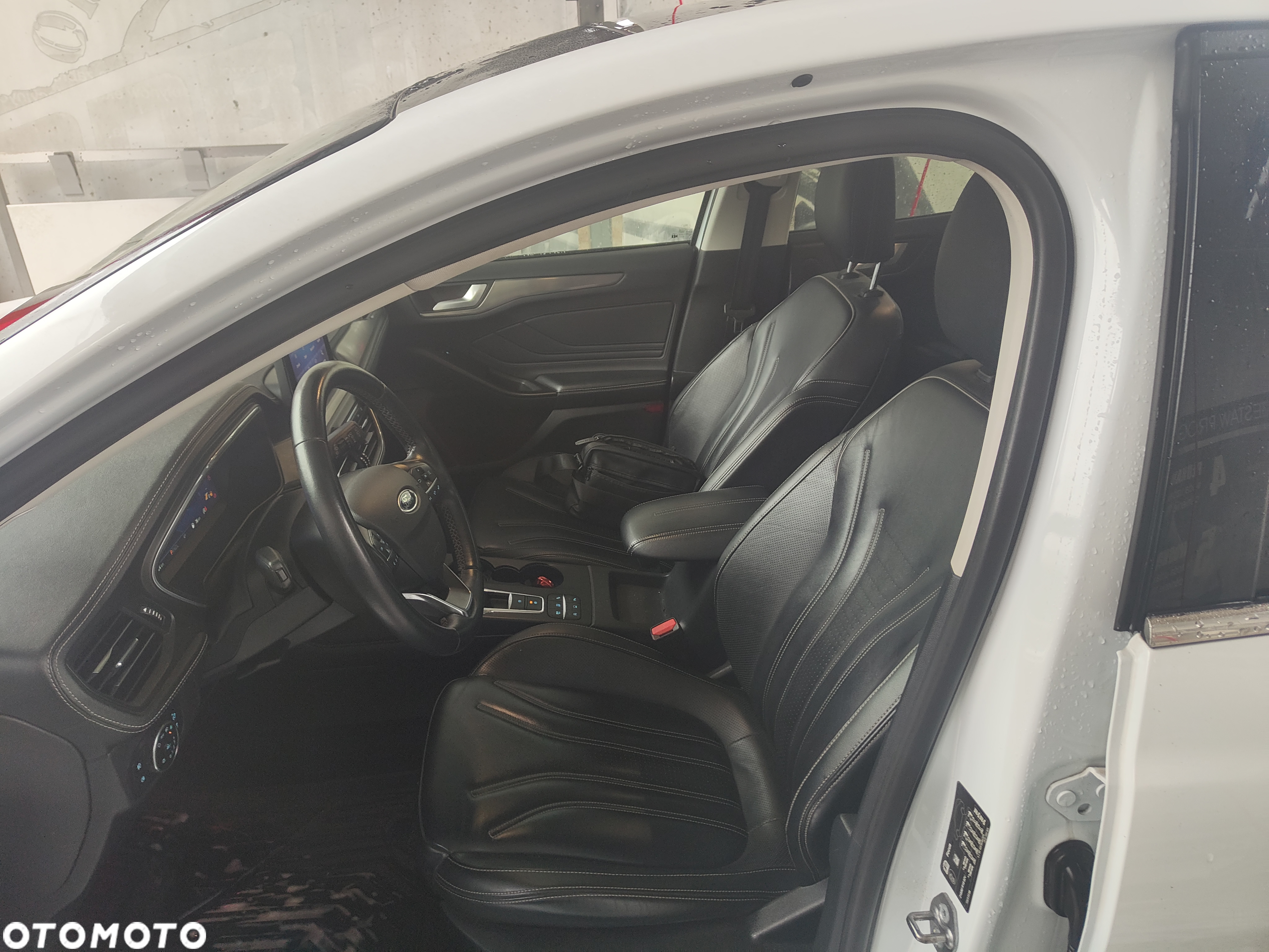 Ford Focus 2.0 EcoBlue Active Business - 38