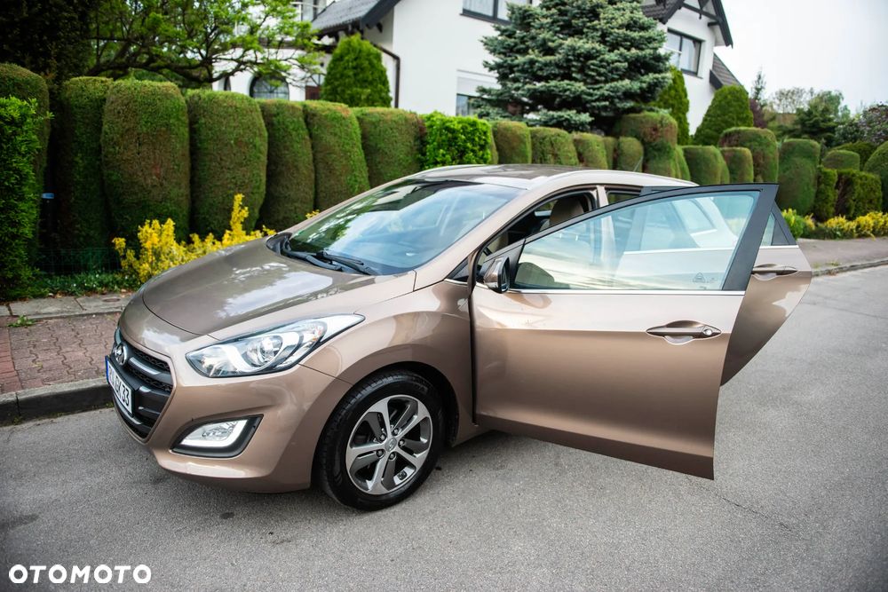 Hyundai i30 1.6 Comfort - 8