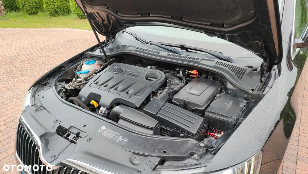 Skoda Superb 2.0 TDI DSG Elegance - 18