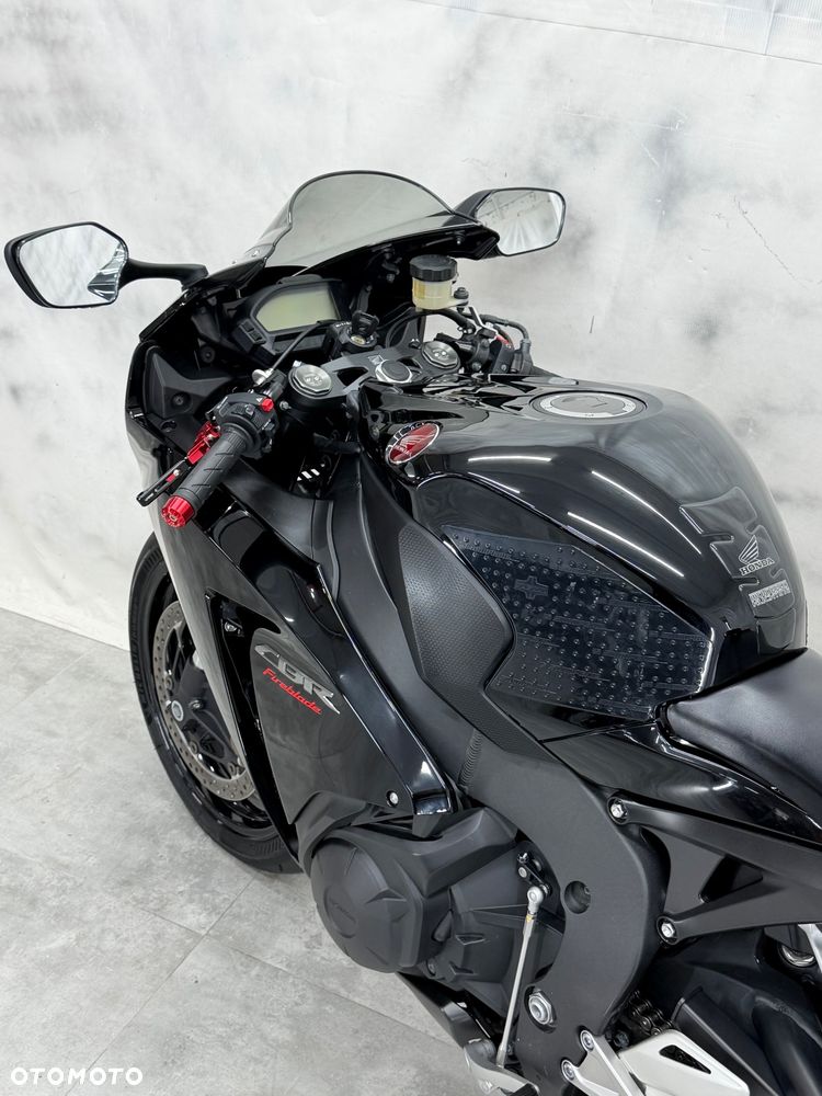 Honda CBR - 8