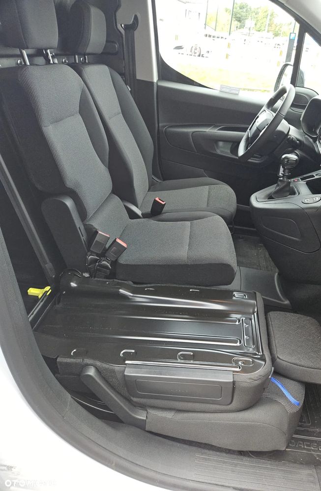 Toyota Proace City - 22