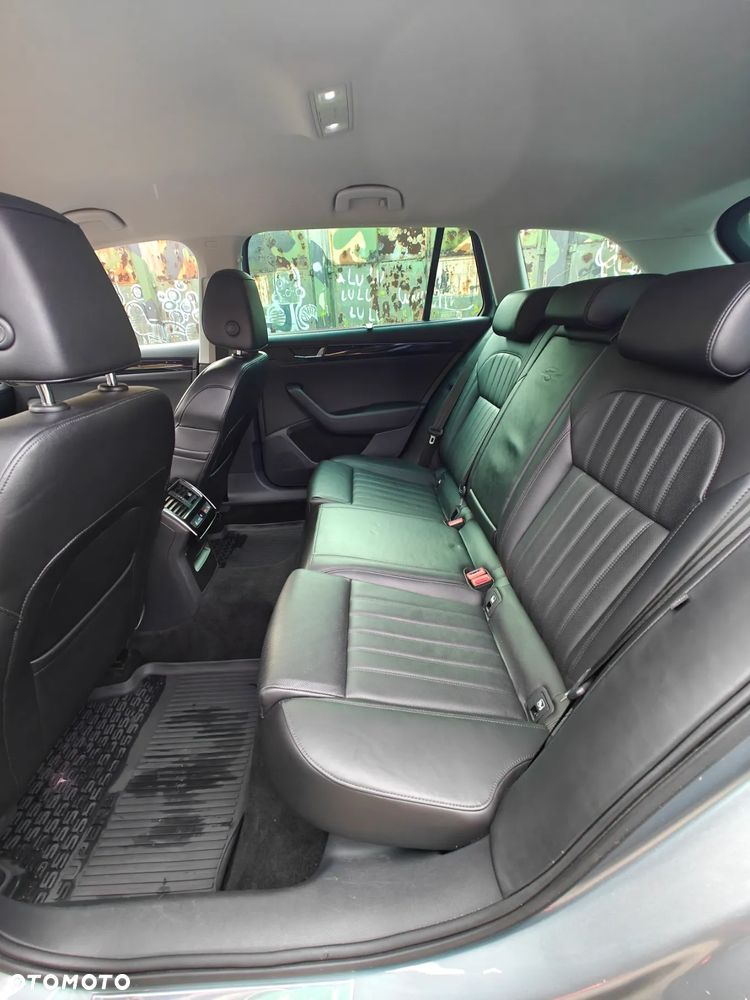 Skoda Superb 2.0 TSI L&K DSG - 28