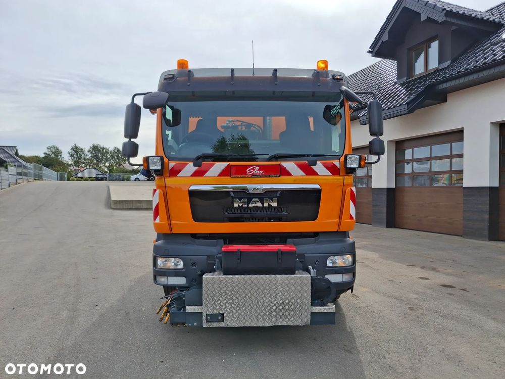 MAN TGM 18.250 Zamiatarka Kupper Weisser BROCK 2 Silniki Euro 5 Odchwaszczarka Szczotki L/R Szczotka Przednia EUnited PM10 Kamery - 2