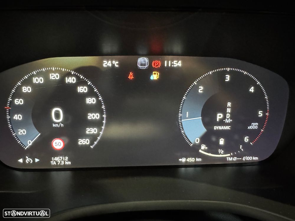 Volvo XC 60 2.0 B5 R-Design AWD - 34