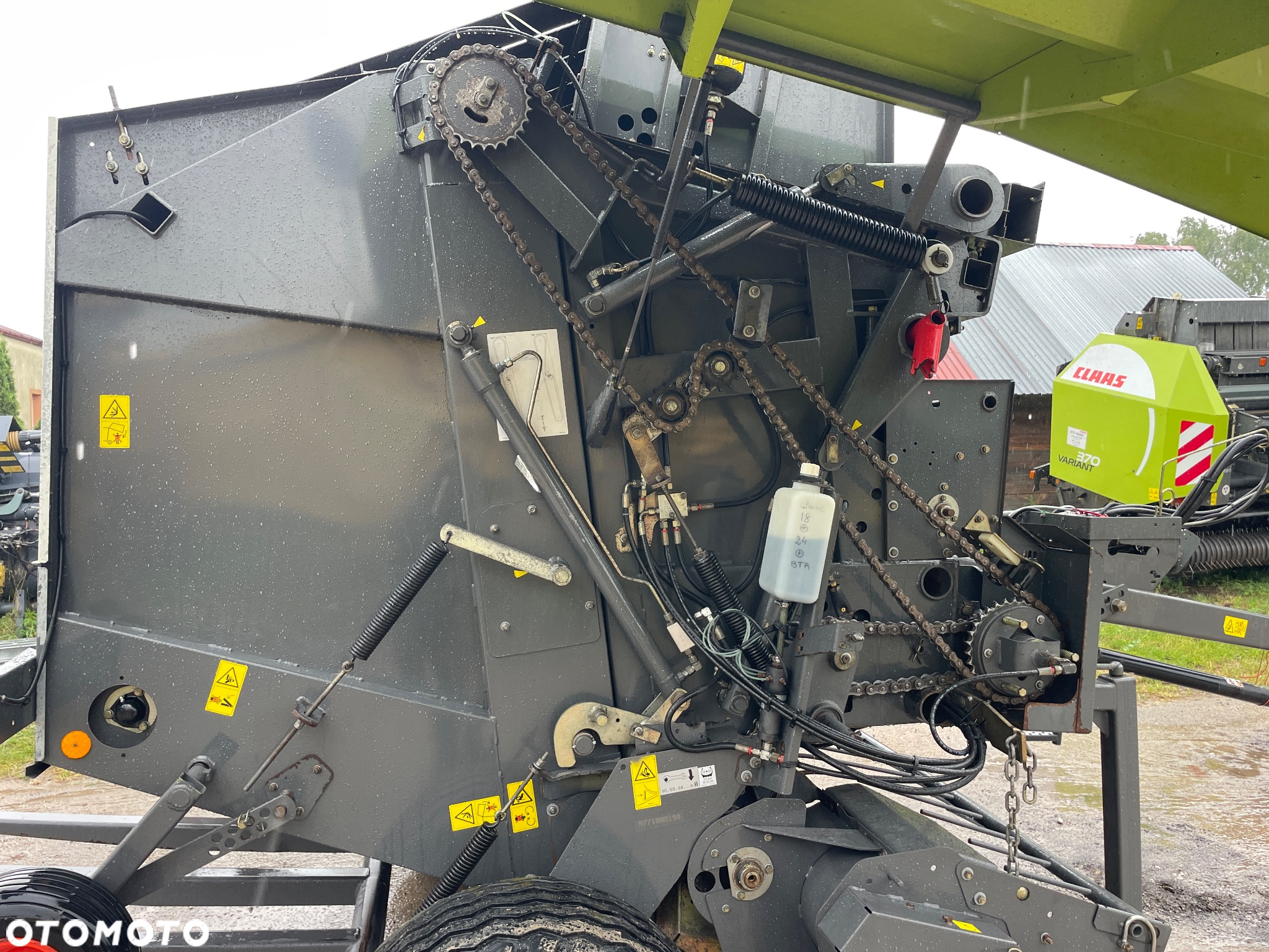 Claas Variant 370 - 12