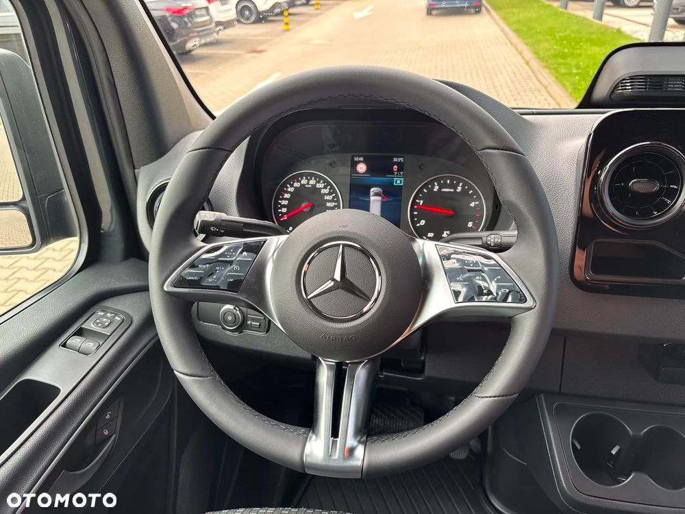 Mercedes-Benz Sprinter 319 CDI Furgon PRO standard - 21