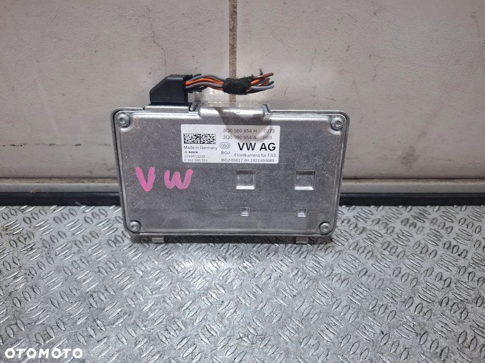 Kamera Volkswagen Passat B8 rok 2018 lift nr 3G0980654H - 2