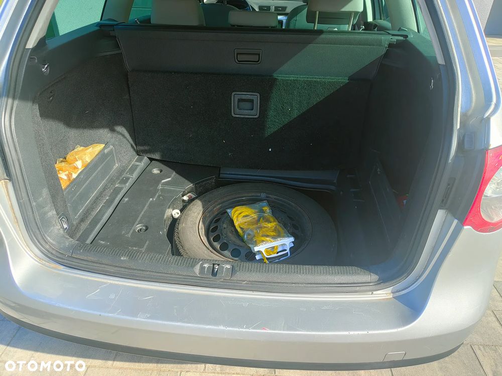 Volkswagen Passat - 10