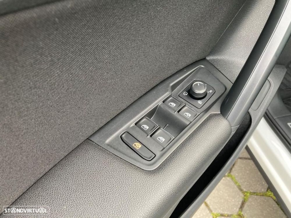 VW Tiguan 2.0 TDI R-Line DSG 4Motion - 35