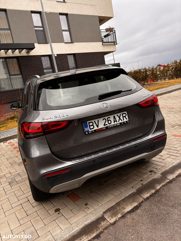 Mercedes-Benz GLA 200 d 4MATIC Aut. - 9