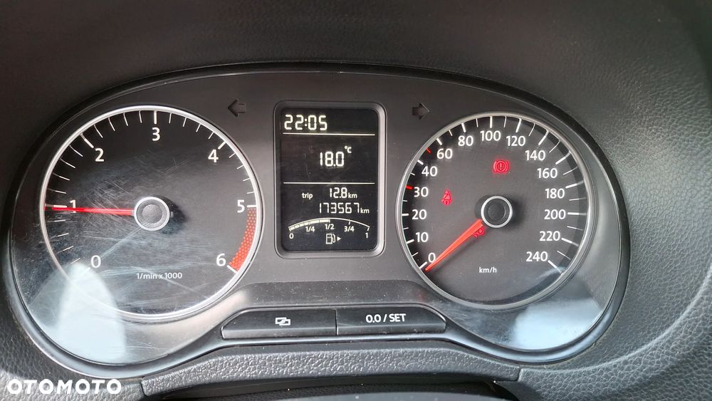 Volkswagen Polo 1.6 TDI Blue Motion Style - 21