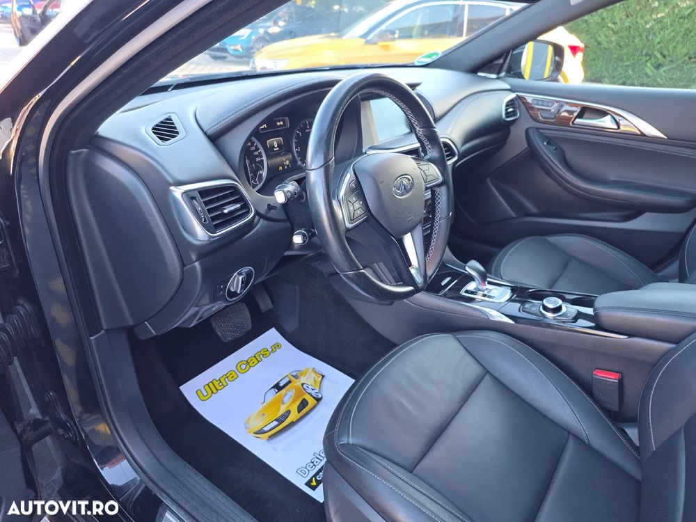 Infiniti QX30 - 16