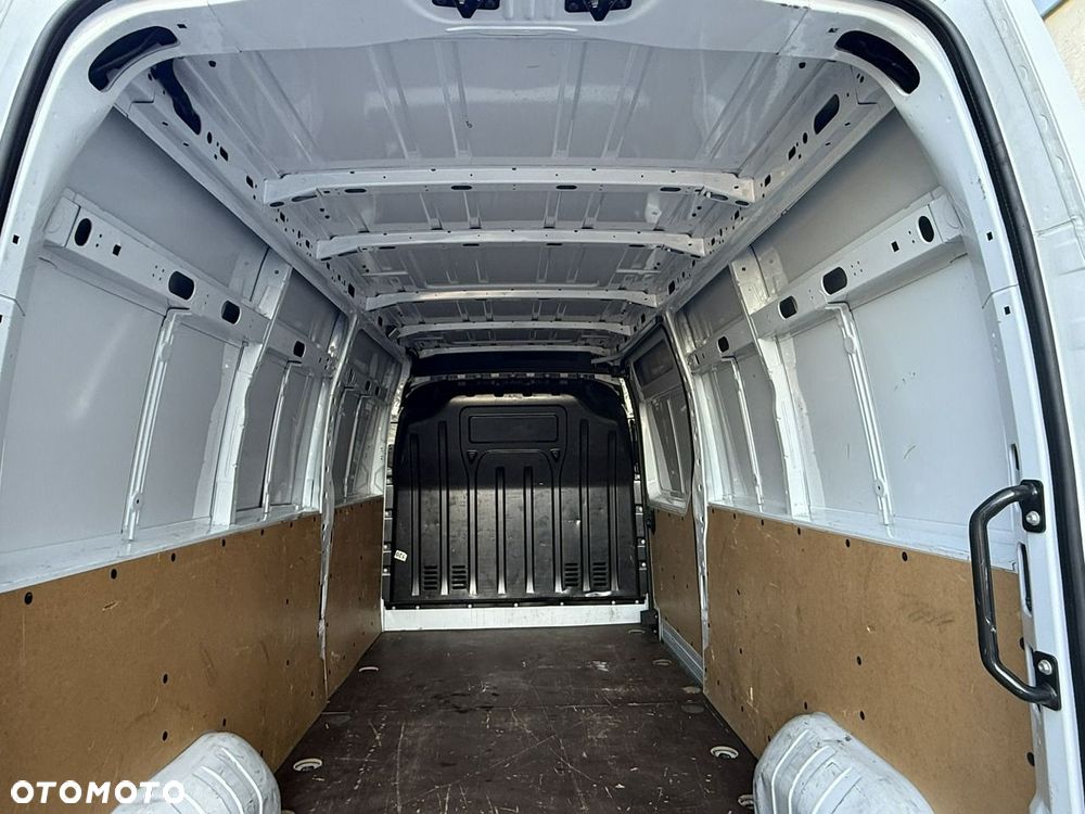 Renault Movano - 3