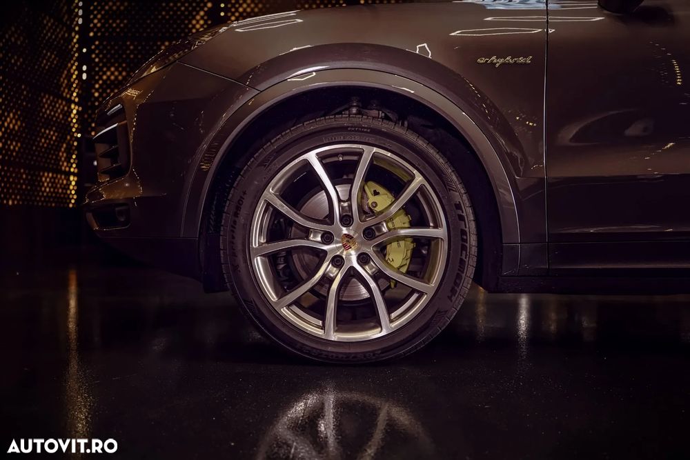 Porsche Cayenne S Tiptronic S - 10