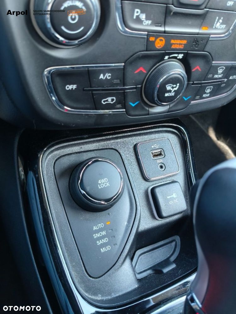 Jeep Compass - 22