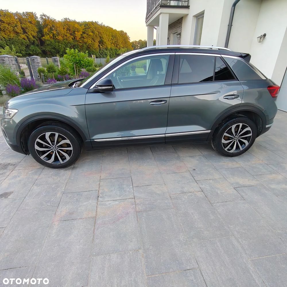 Volkswagen T-Roc - 24