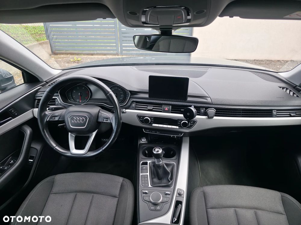 Audi A4 Limousine 2.0 TDI - 12