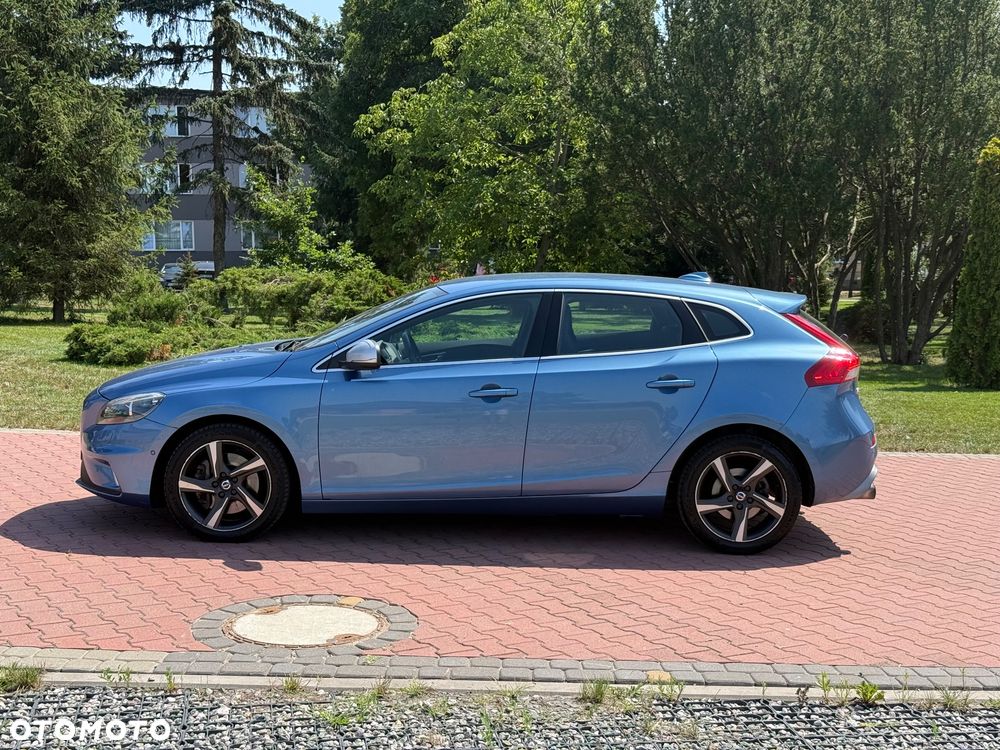 Volvo V40 T3 Drive-E R-Design Momentum - 4