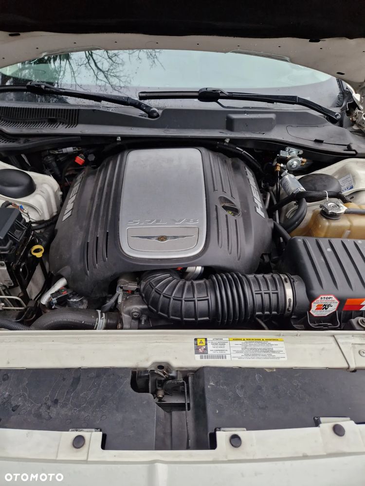 Chrysler 300C 5.7 V8 HEMI AWD Automatik - 12