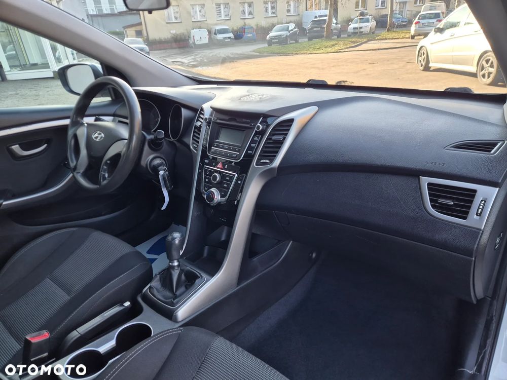 Hyundai i30 1.4 CRDi Trend - 10