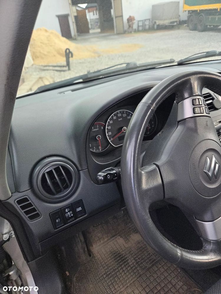 Suzuki SX4 - 12