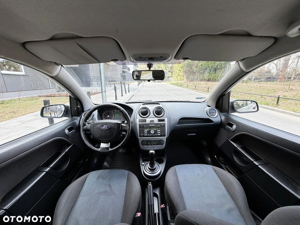 Ford Fiesta - 5