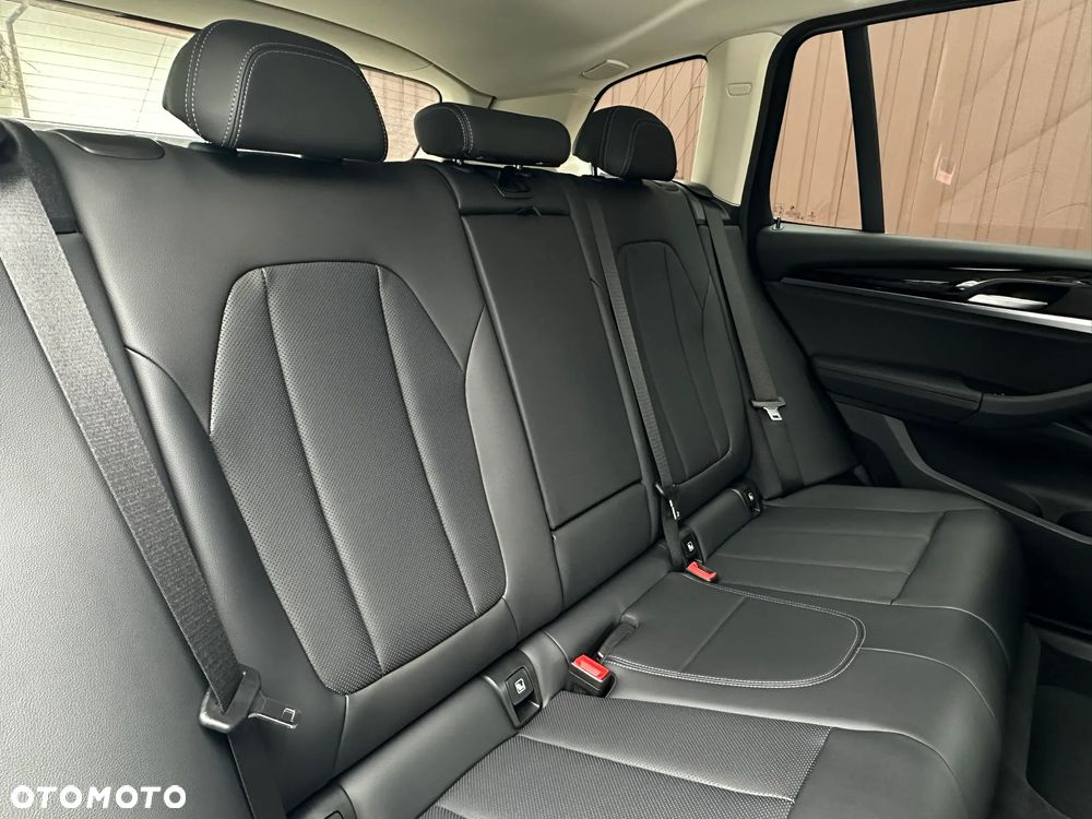 BMW X3 - 24