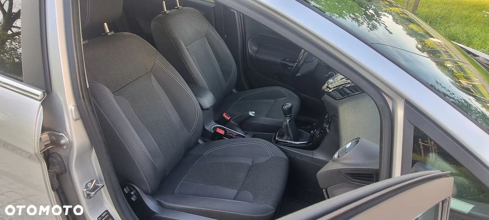 Ford Fiesta - 10
