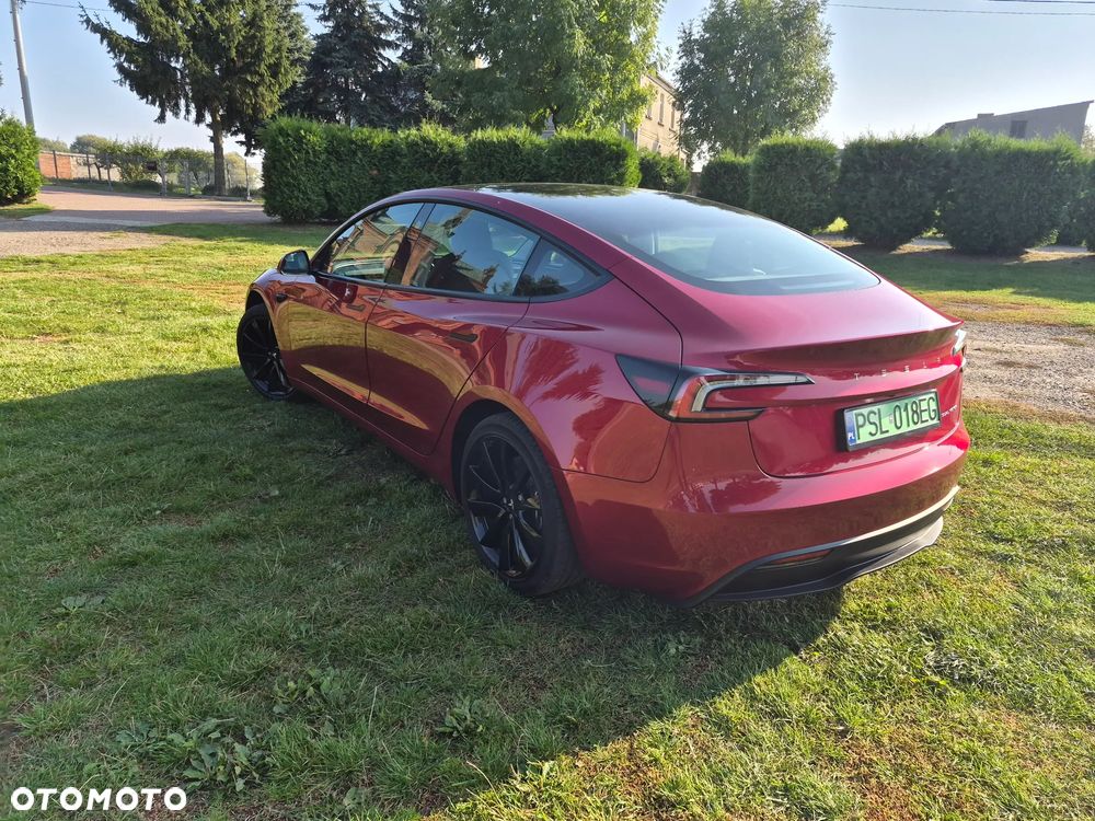 Tesla Model 3 2023 photo 5