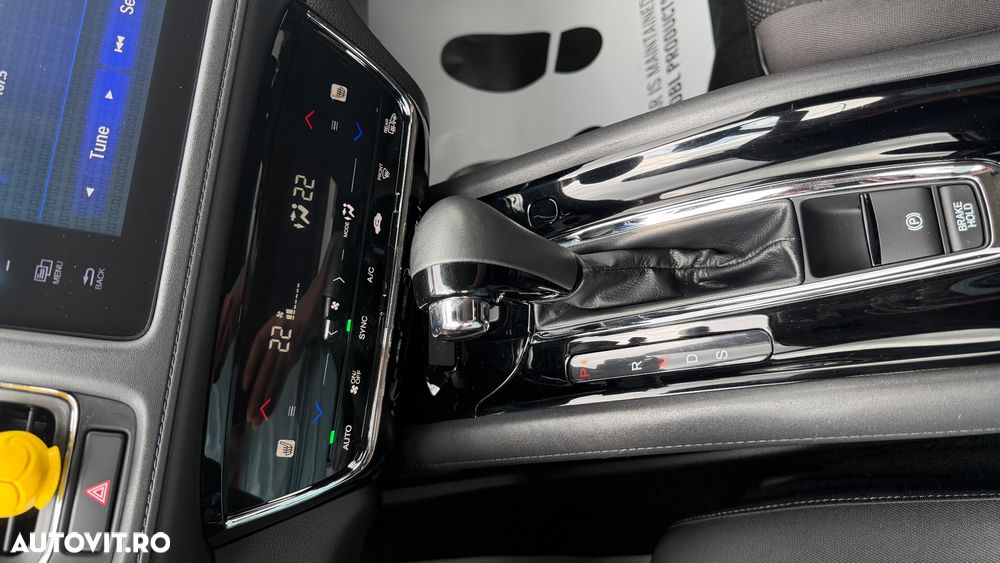 Honda HR-V 1.5 i-VTEC 4x2 CVT Elegance - 18