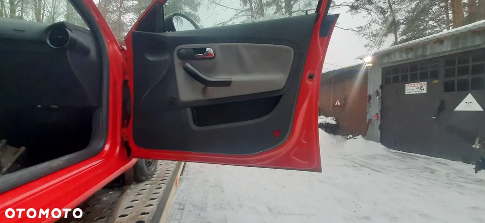 SEAT Ibiza 3 Cordoba 2 2002-2005  Lakier d8d8 LP3G Blacharskie Drzwi PRAWA STRONA Maska zderzak przód Klapa tył ibiza Półka bagażnika - 7