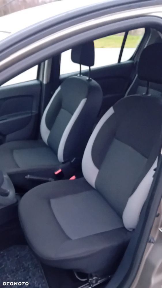 Dacia Sandero 1.2 16V 75 Live - 13