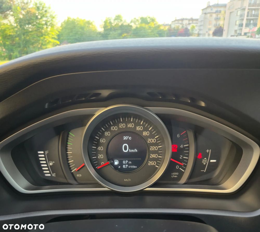 Volvo V40 D2 Drive-E Kinetic - 14