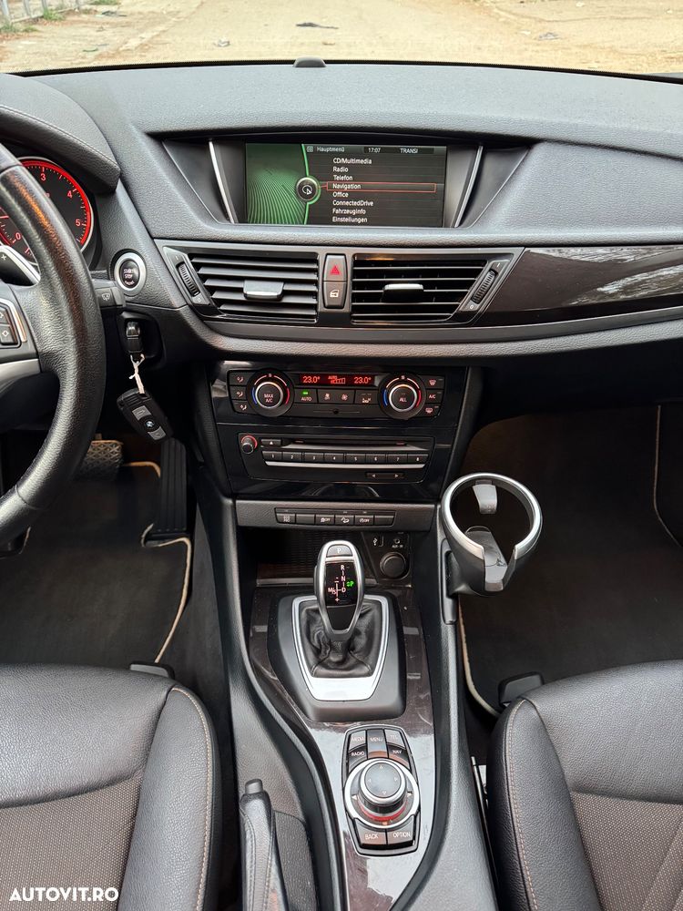 BMW X1 xDrive25d Aut. Sport Line - 11