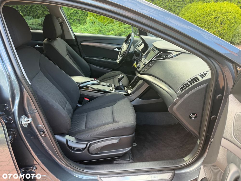 Hyundai i40 Kombi 1.7 CRDi Premium - 18