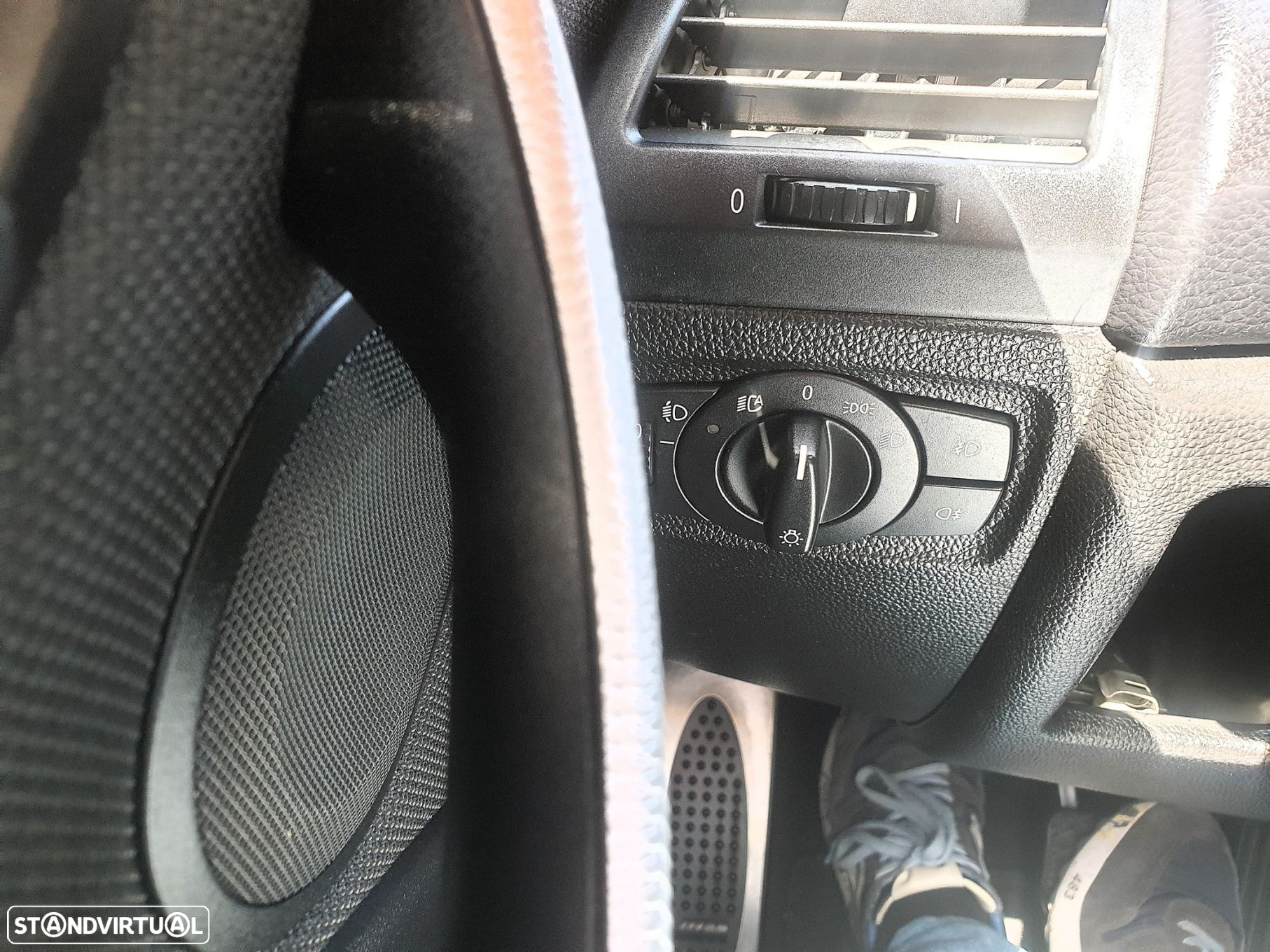 BMW 118 d Pack M - 12