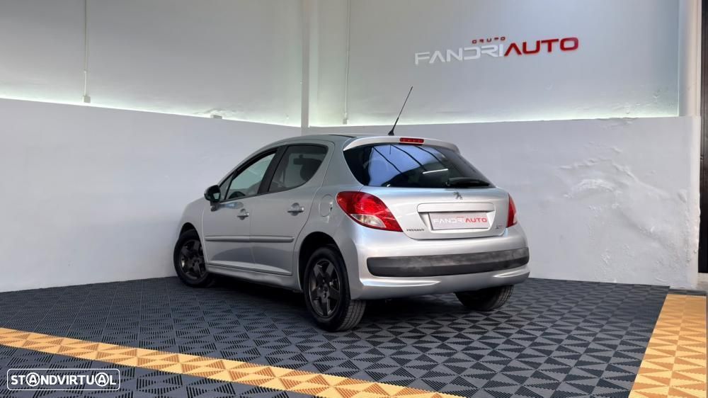 Peugeot 207 1.4 HDi Access - 11