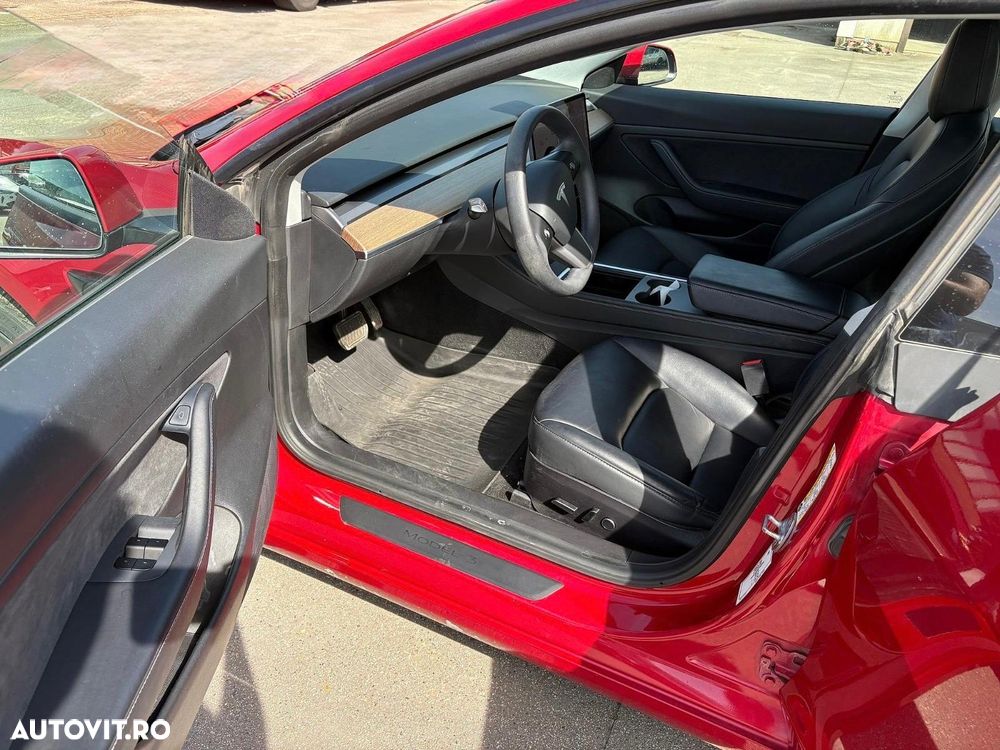 Tesla Model 3 - 15