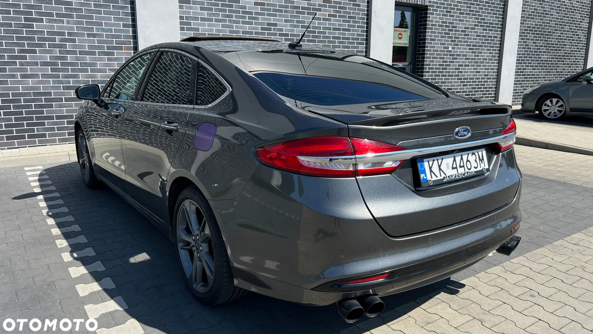 Ford Fusion - 5