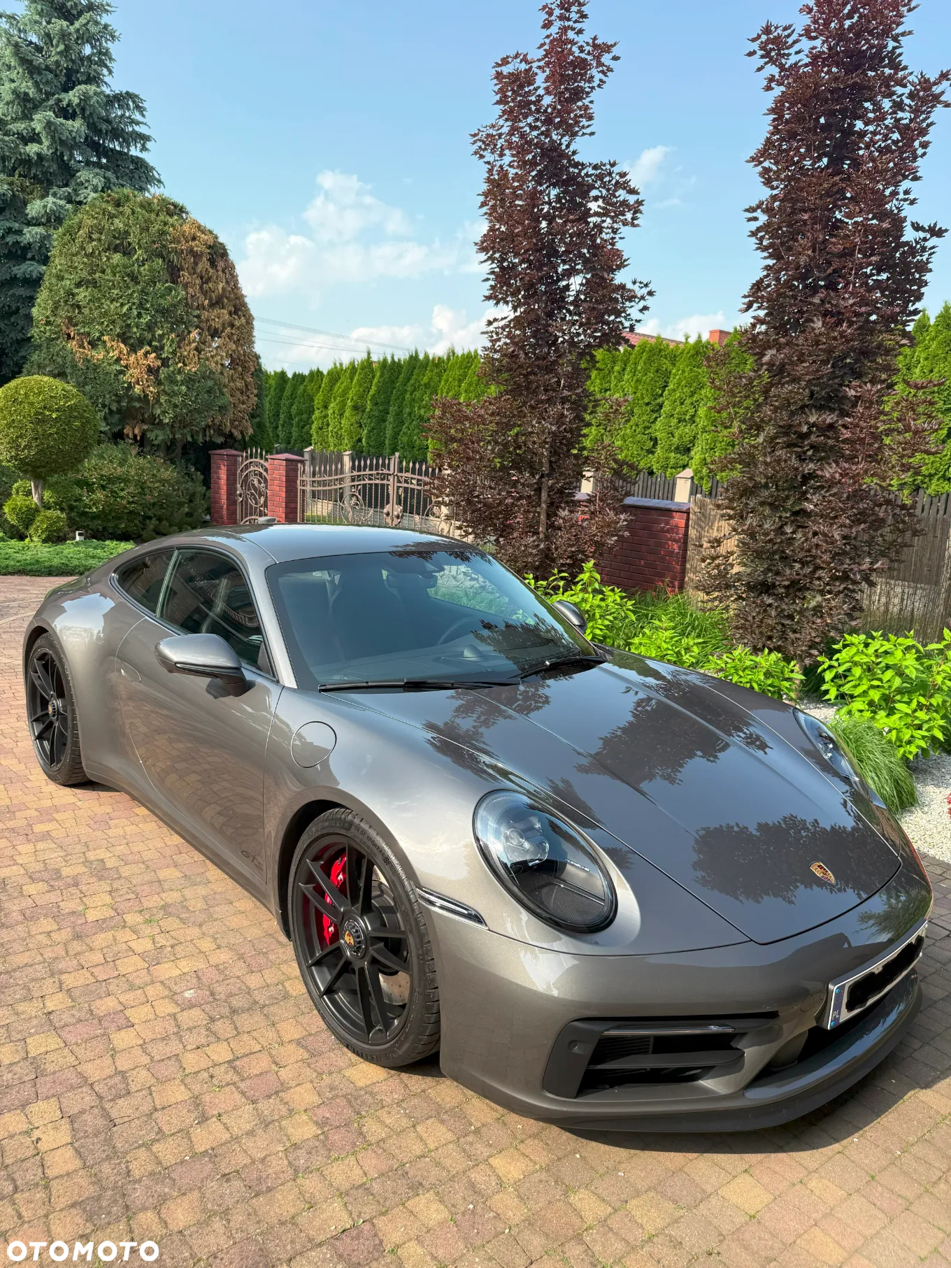 Porsche 911 Carrera 4 GTS - 7