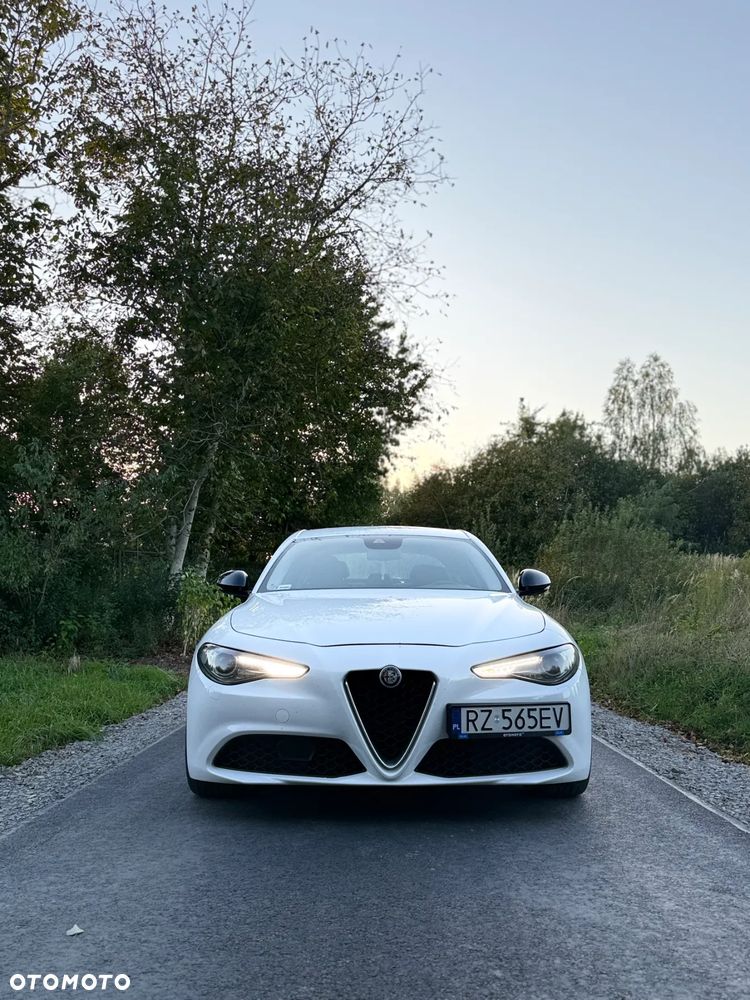Alfa Romeo Giulia - 12