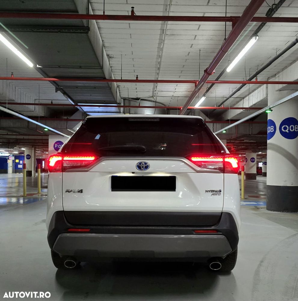 Toyota RAV4 - 4