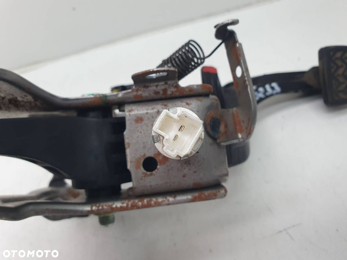 PEDAŁ SPRZĘGŁA DŹWIGNIA TOYOTA YARIS III EUROPA P15 1.3 - 7