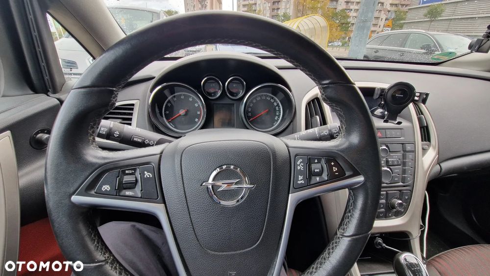 Opel Astra 1.4 T Sport - 8