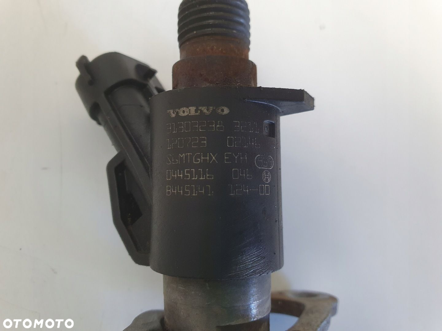 Volvo S60 II V60 II 2.0 D3 WTRYSKIWACZ wtrysk 0445116046 - 3