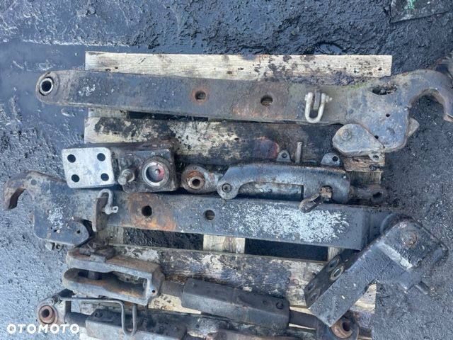 Case 5110 - 5150 Belki polowe wieszaki cięgno Stabilizator - 2